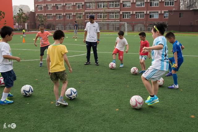 世界超级摩托车锦标赛荷兰站：张雪机车第二回合正赛获第七名